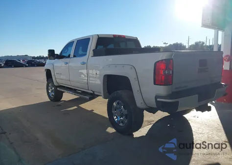 2016 GMC Sierra 2500Hd Denali z USA, uszkodzony, nr VIN 1GT12UE89GF195382